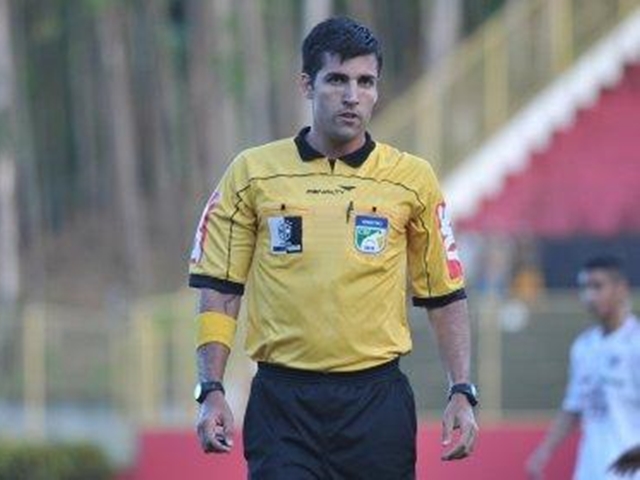 diego-pombo-lopez-arbitro